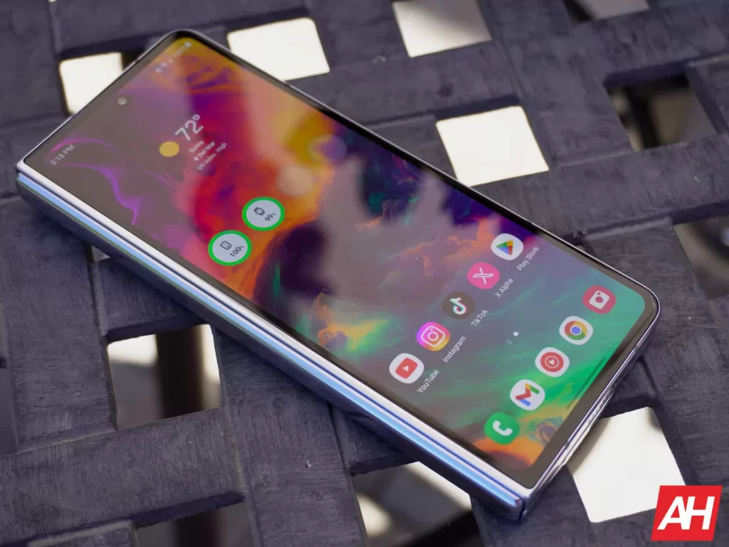 Featured image for Galaxy Z Fold 6 case suggests unchanged cover display size