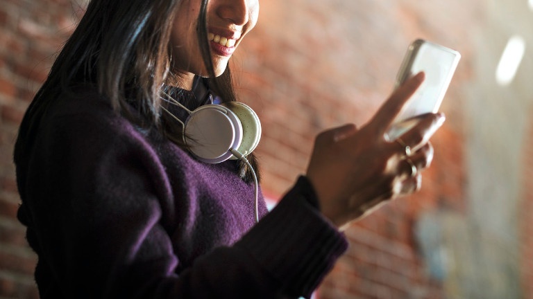 Trouvez une chanson en la fredonnant à Google sur votre téléphone