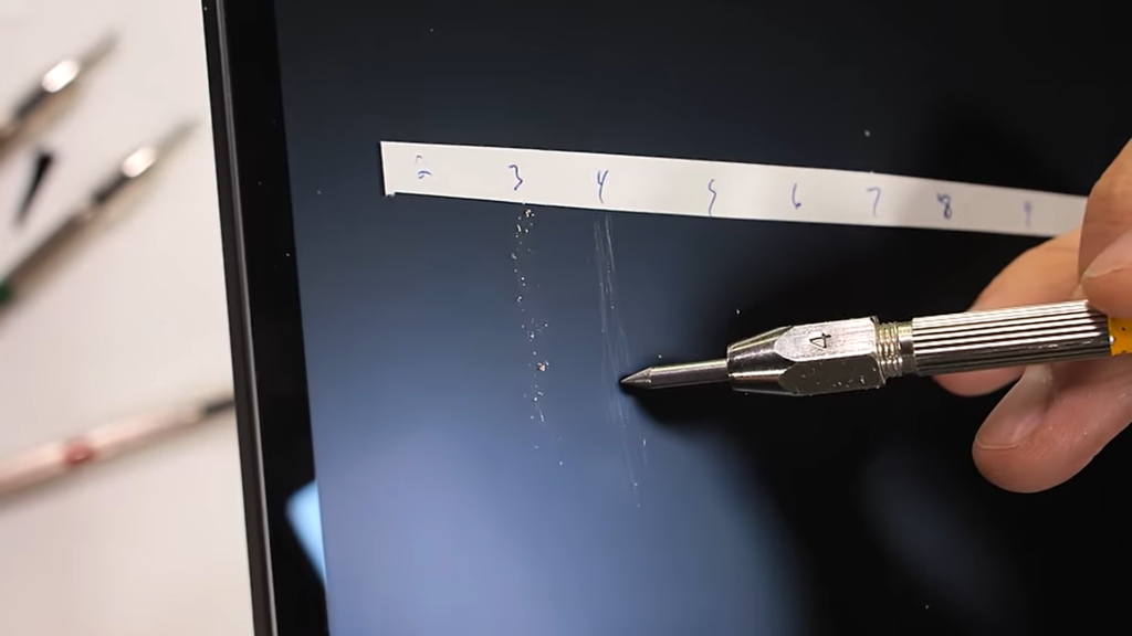 iPad Pro (M4) : Un test de durabilité révèle les inconvénients de la nouvelle version en verre nano-texturé