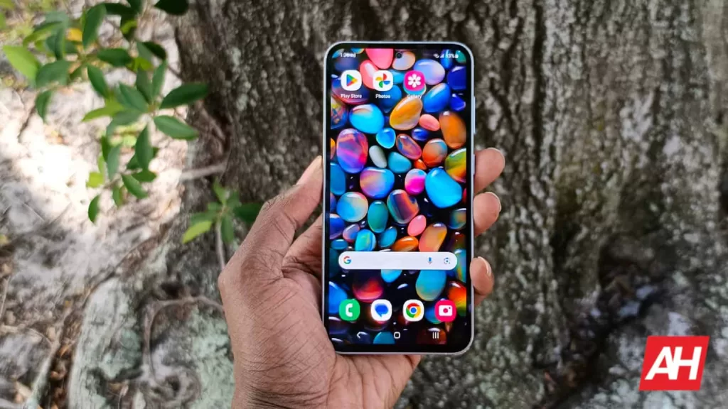Featured image for June security update hits Galaxy Z Fold 4 and S23 FE in the US