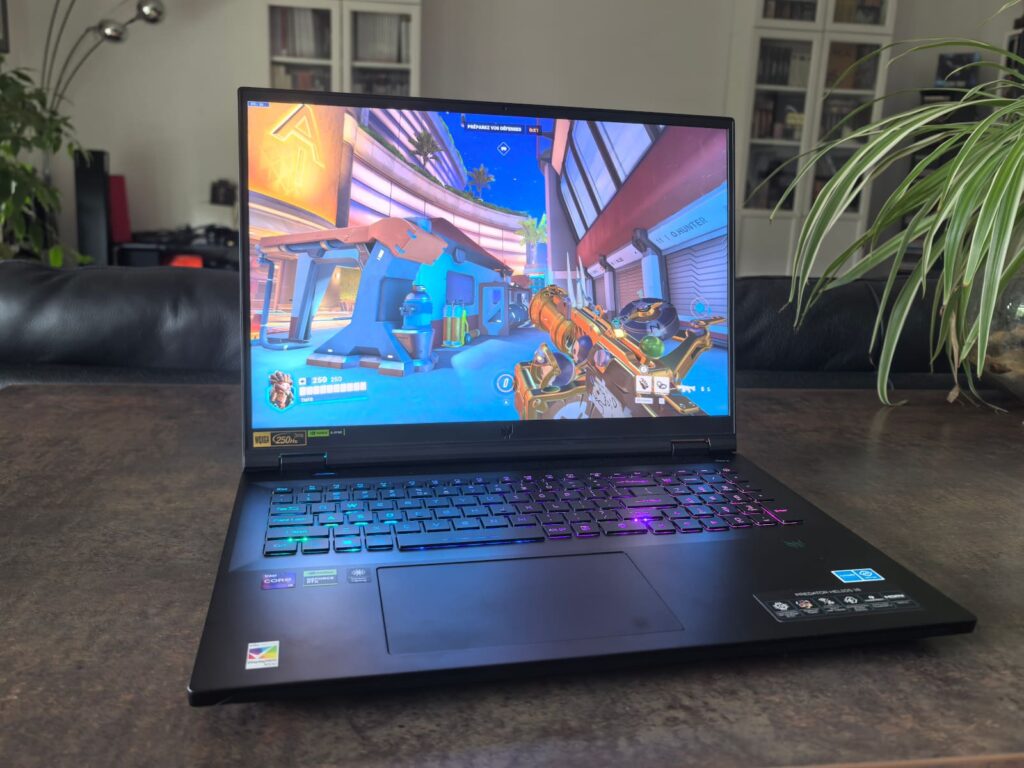 Image 2 : Test Acer Predator Helios 18 : le PC portable gamer de tous les excès !