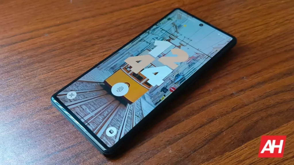 Featured image for Pixel Wallpaper app gets a revamped UI on Android 15 QPR1 beta